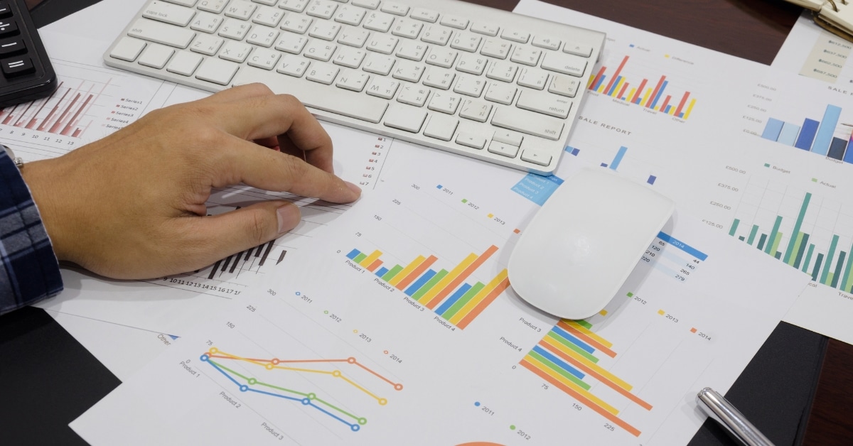 Guide to managing small business finances with tips and strategies